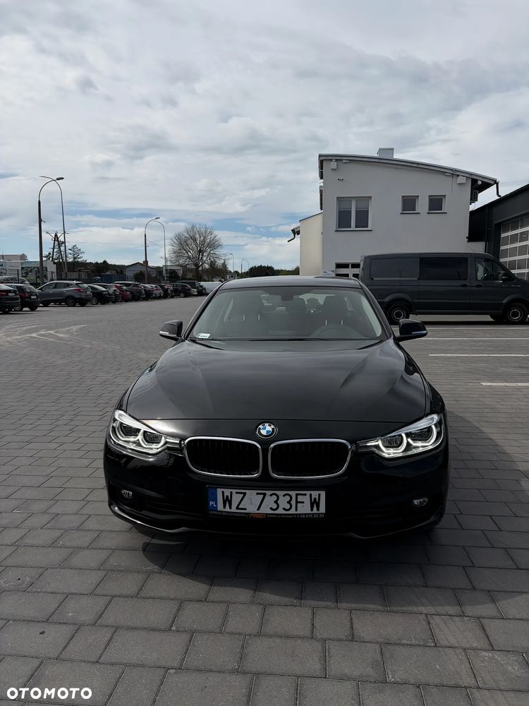 BMW Seria 3 318i GPF Luxury Line - 1