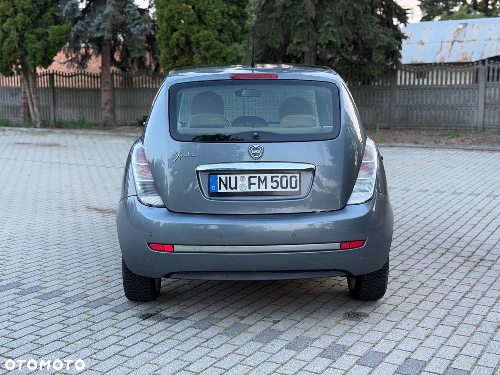 Lancia Ypsilon Y 1.4 8v Platino - 6