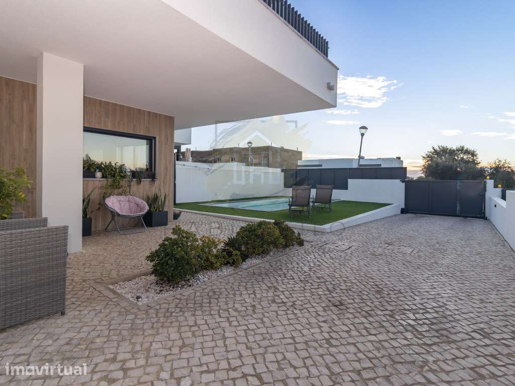 Moradia T3 Exclusiva | Rua João Chagas Sesimbra (2970) | Habiestilo - Grande imagem: 3/60