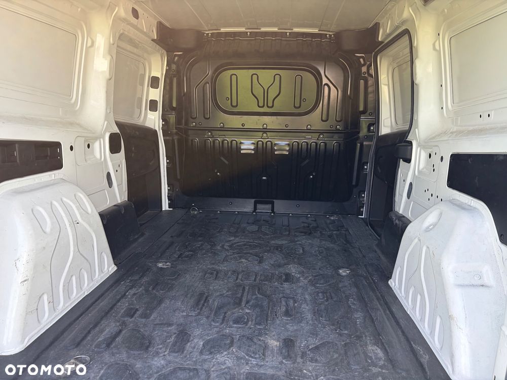 Fiat Doblo 1.4 16V Dynamic - 9