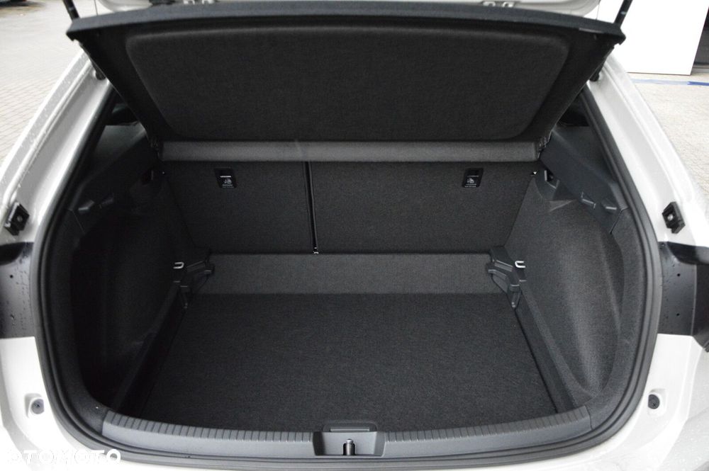 Volkswagen Taigo - 31