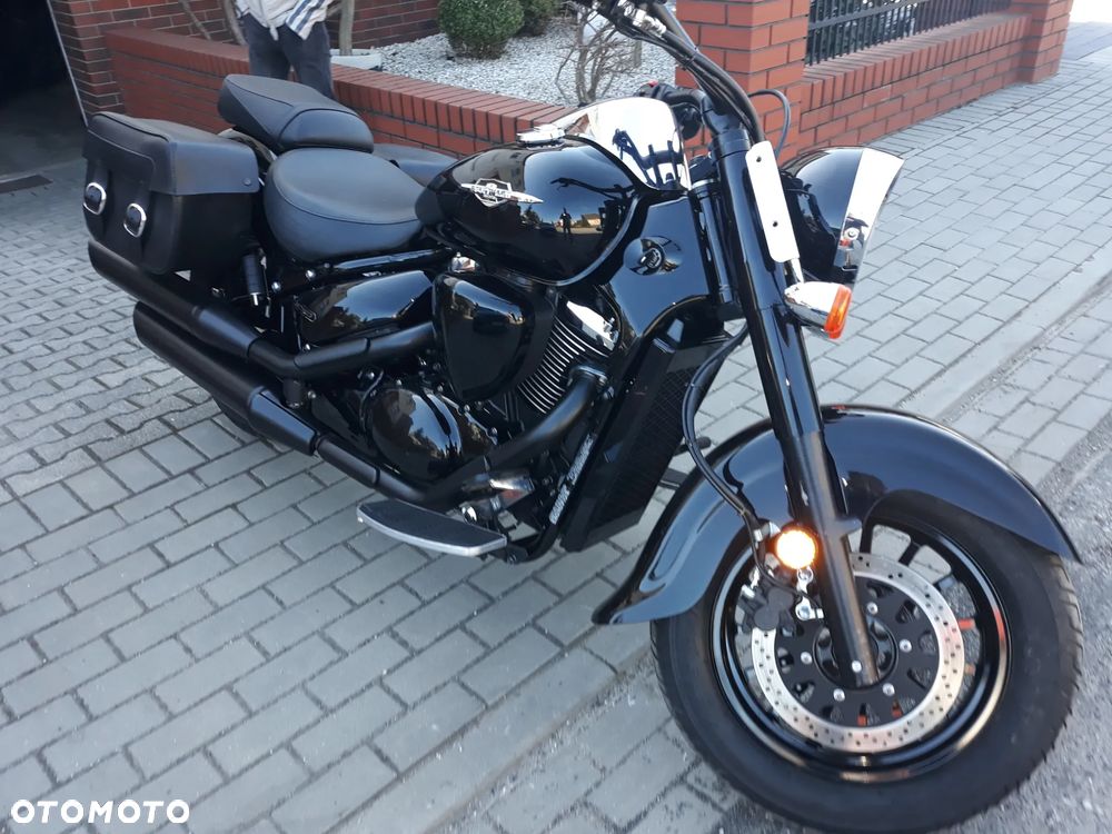 Suzuki Boulevard - 2