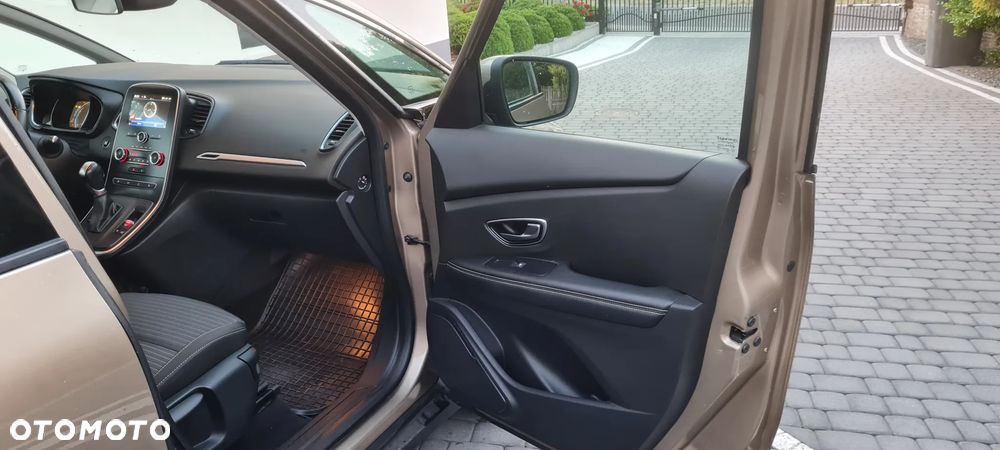Renault Scenic - 9