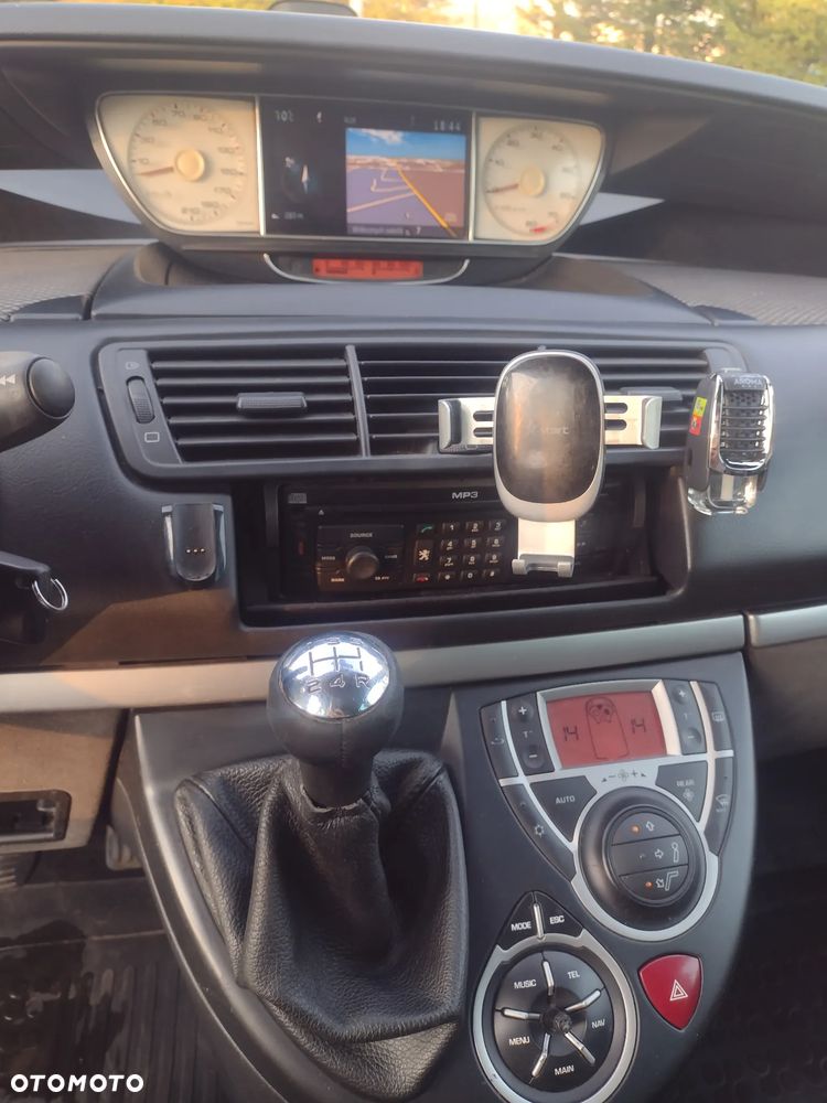 Peugeot 807 140 Tendance - 16