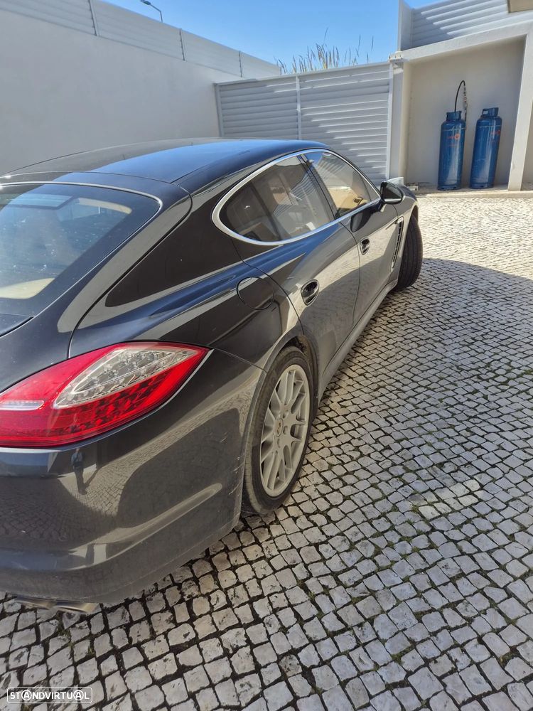 Porsche Panamera 4 S PDK - 2