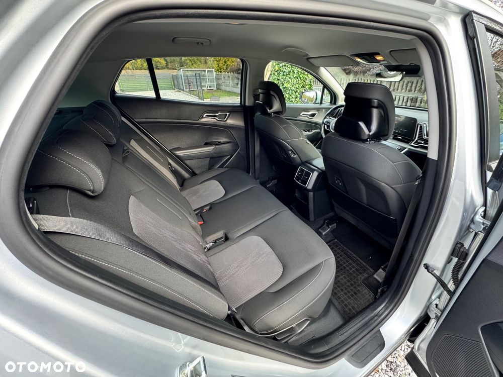 Kia Sportage 1.6 T-GDI HEV L 2WD - 23