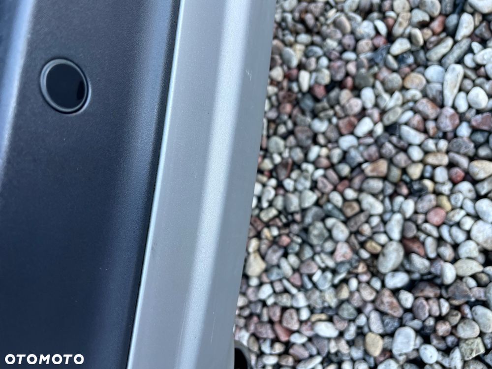 Ford Kuga 2.0 TDCi 2x4 Titanium - 34