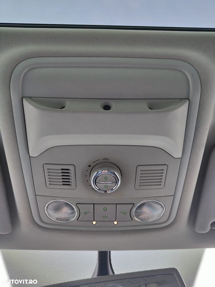 Skoda Octavia 1.6 TDI STYLE DSG - 12