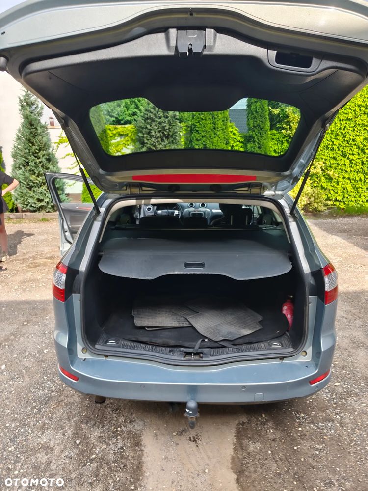 Ford Mondeo 2.0 TDCi Ghia - 7