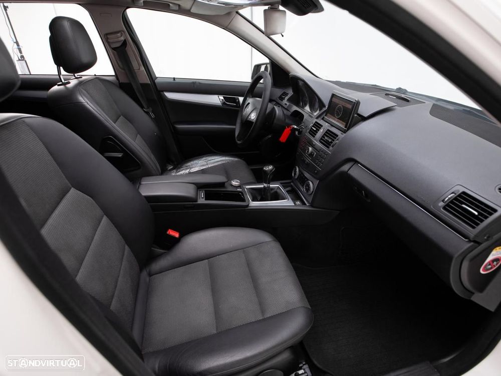 Mercedes-Benz C 220 - 10