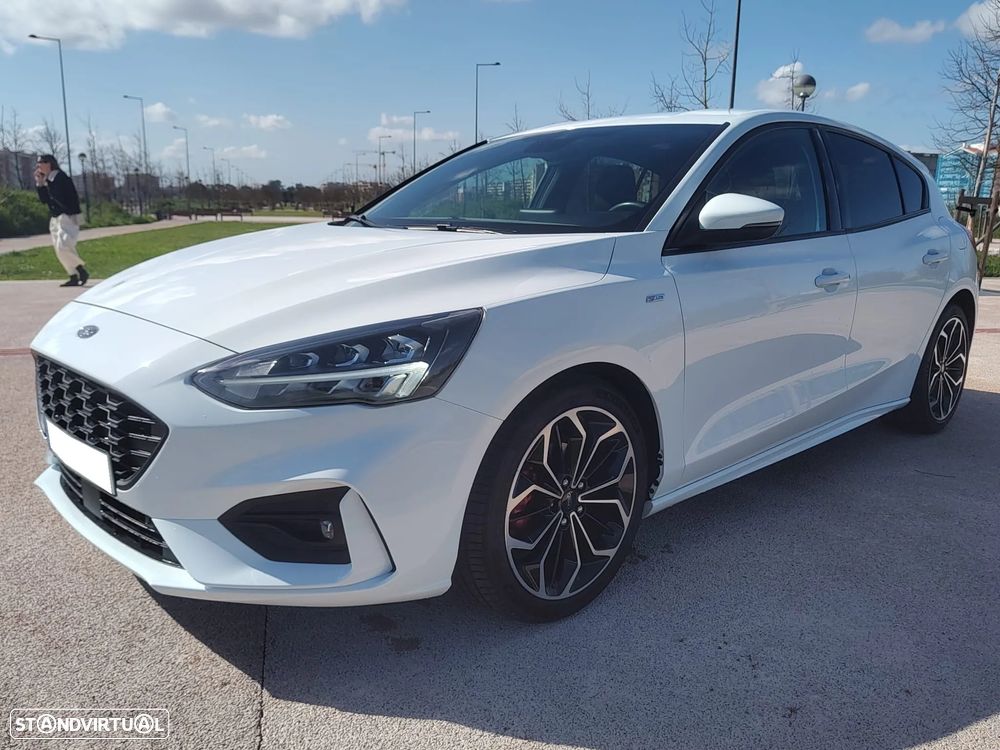 Ford Focus 1.0 EcoBoost S&S ST-LINE X - 1
