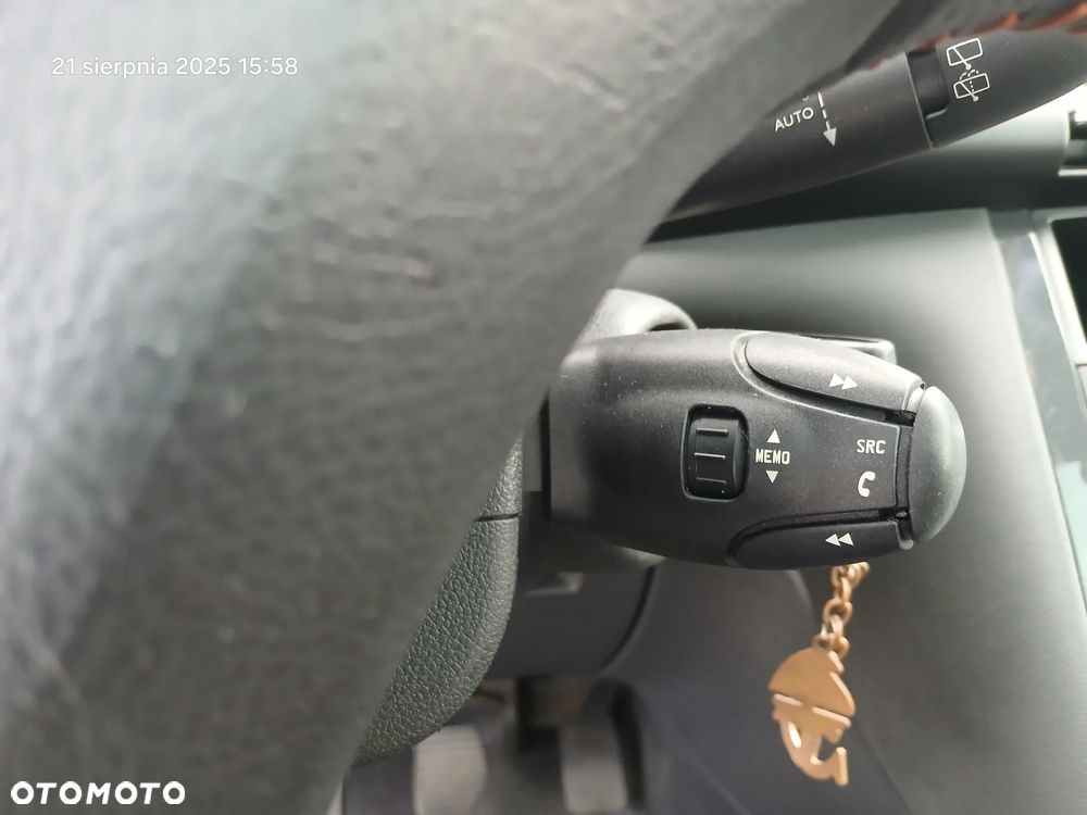 Peugeot 3008 - 19