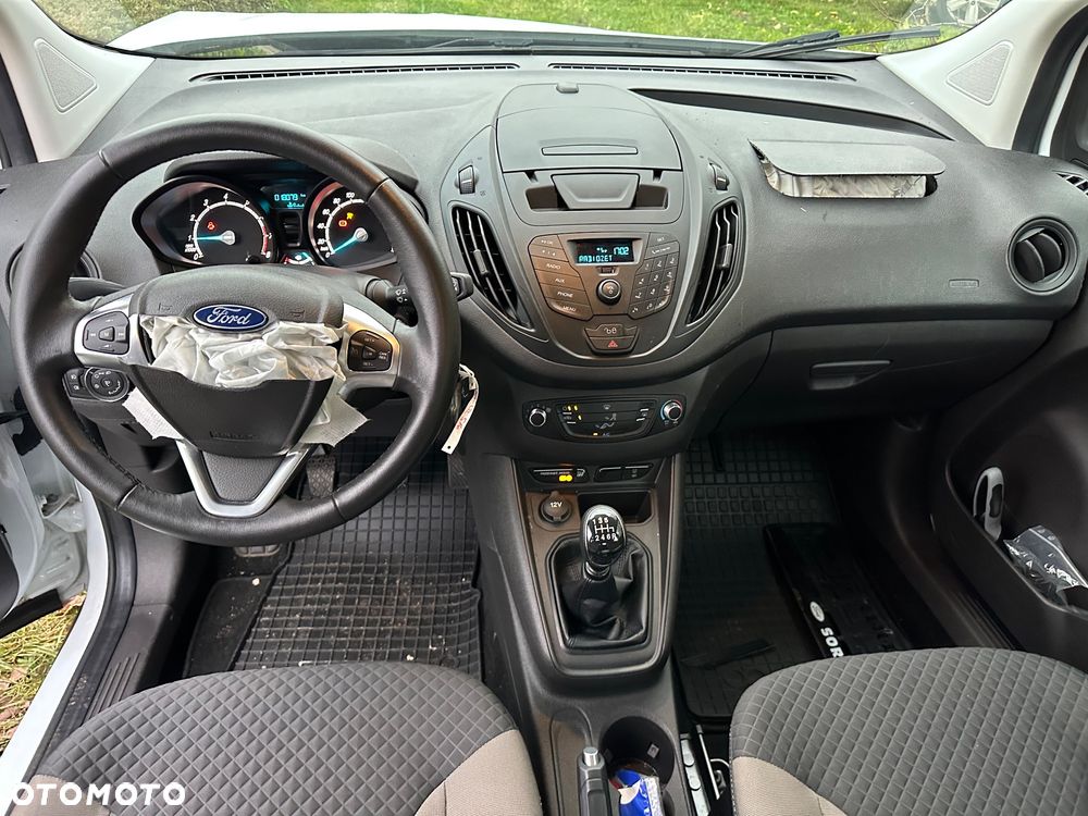 Ford Tourneo Courier 1.0 EcoBoost Ambiente - 11