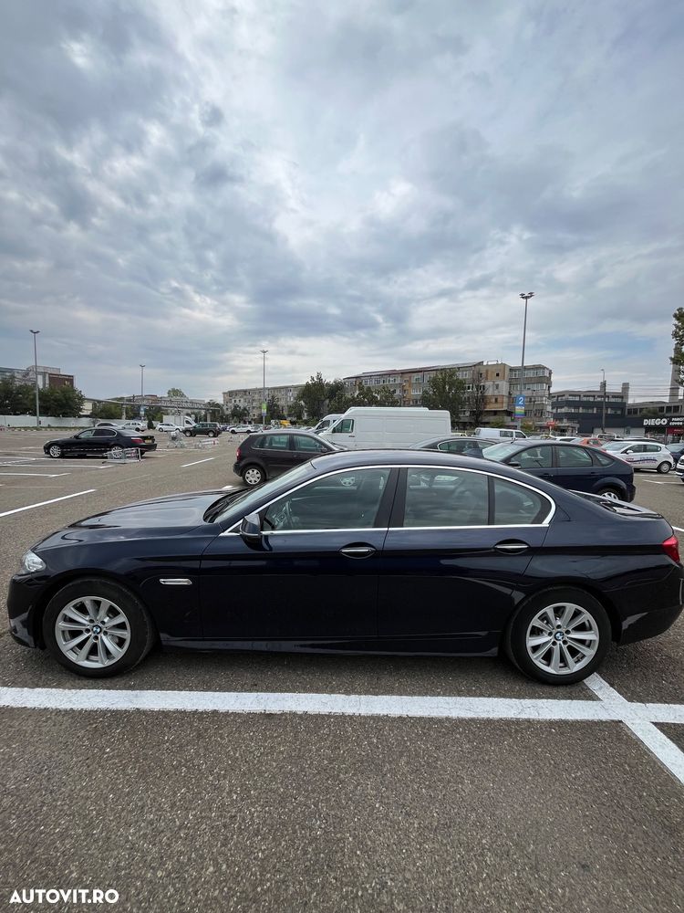 BMW Seria 5 520d xDrive AT - 2
