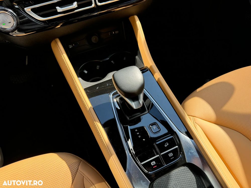 MG HS 1.5 T-GDi HEV Exclusive - 18