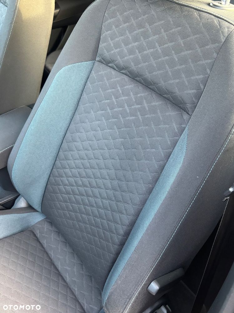 Volkswagen T-Roc - 15