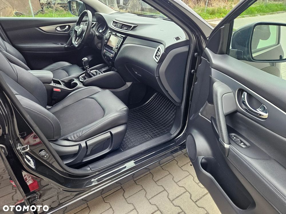 Nissan Qashqai 1.3 DIG-T Tekna - 20