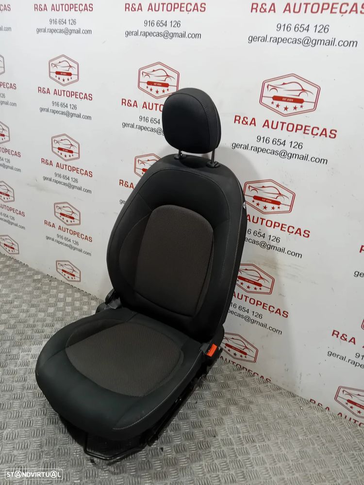 Conjunto de Bancos Mini Cooper F56 Originais - 19