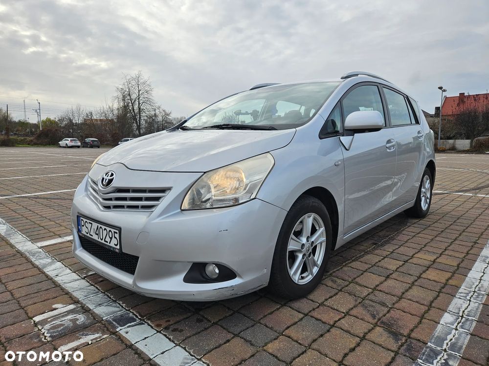 Toyota Verso 1.8 2010 7os - 1