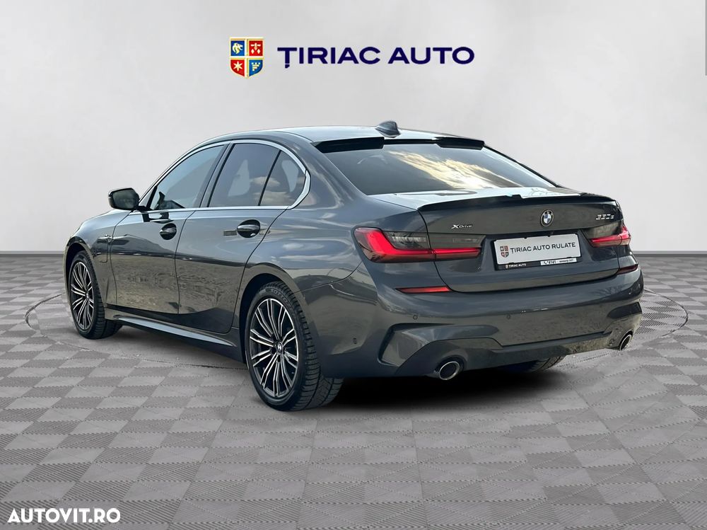 BMW Seria 3 330e xDrive Aut. - 3