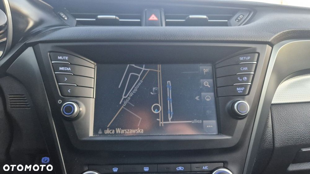 Toyota Avensis 2.0 D-4D Premium - 24