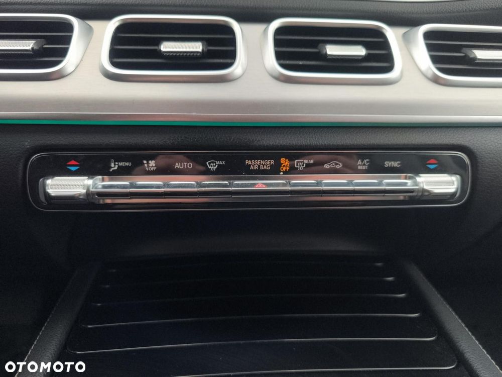 Mercedes-Benz GLE - 19