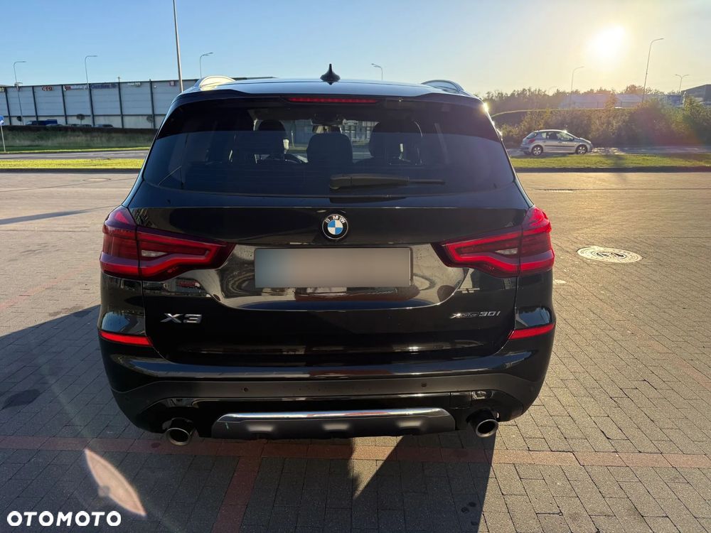 BMW X3 xDrive30i Luxury Line - 5