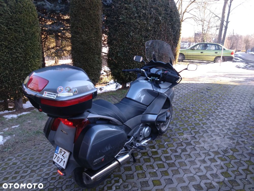 Honda Deauville - 13