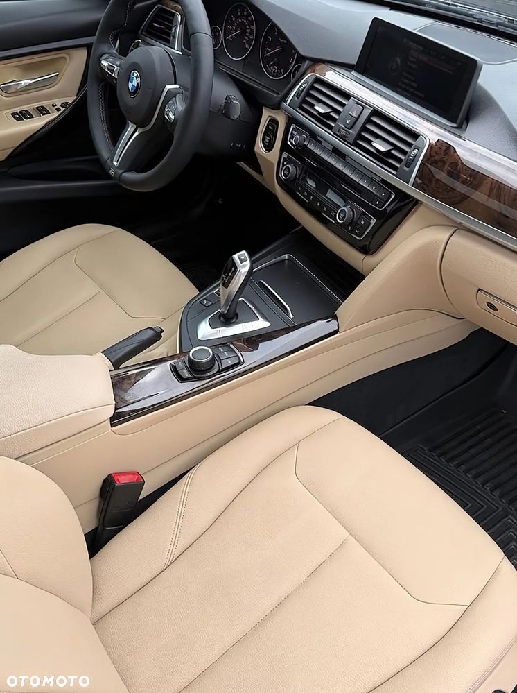 BMW Seria 3 320i xDrive - 7