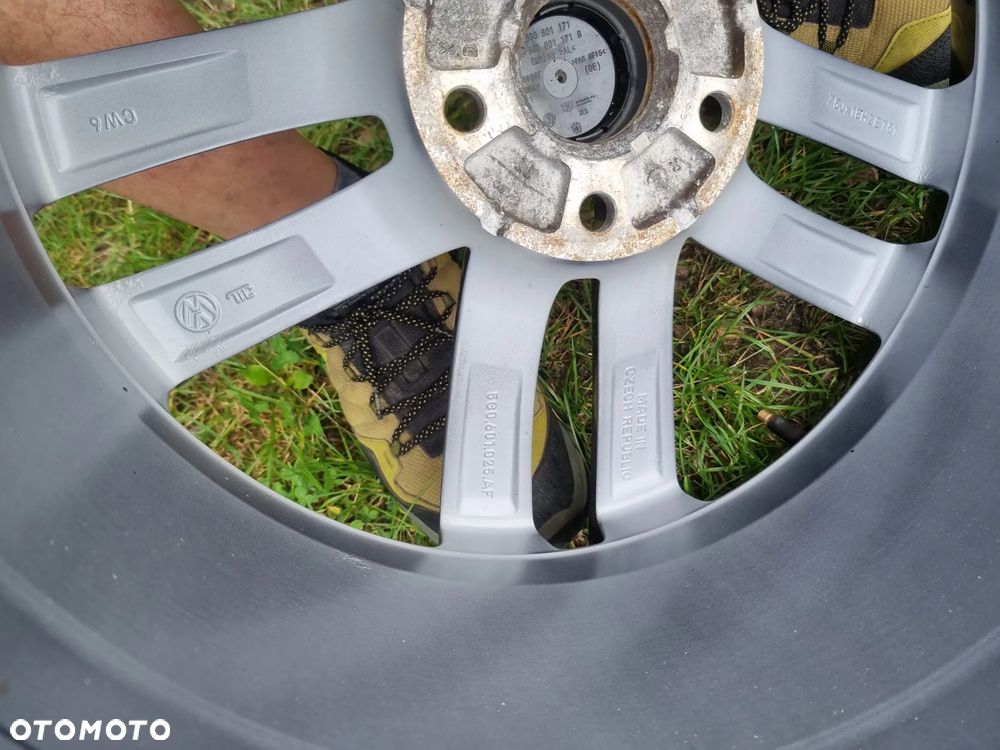 VW GOLF 7,8 5G0,SEAT LEON 3,CUPRA,AUDI A3,SKODA 7,5X18 ET51 5X112 db stan - 9