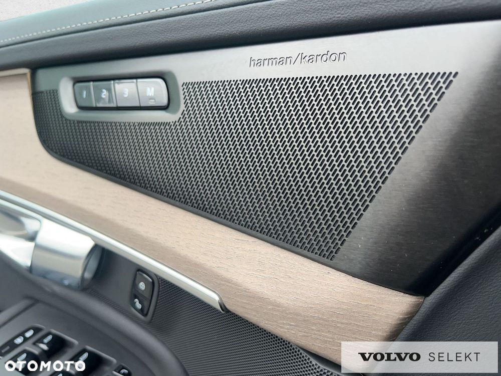 Volvo XC 90 - 26