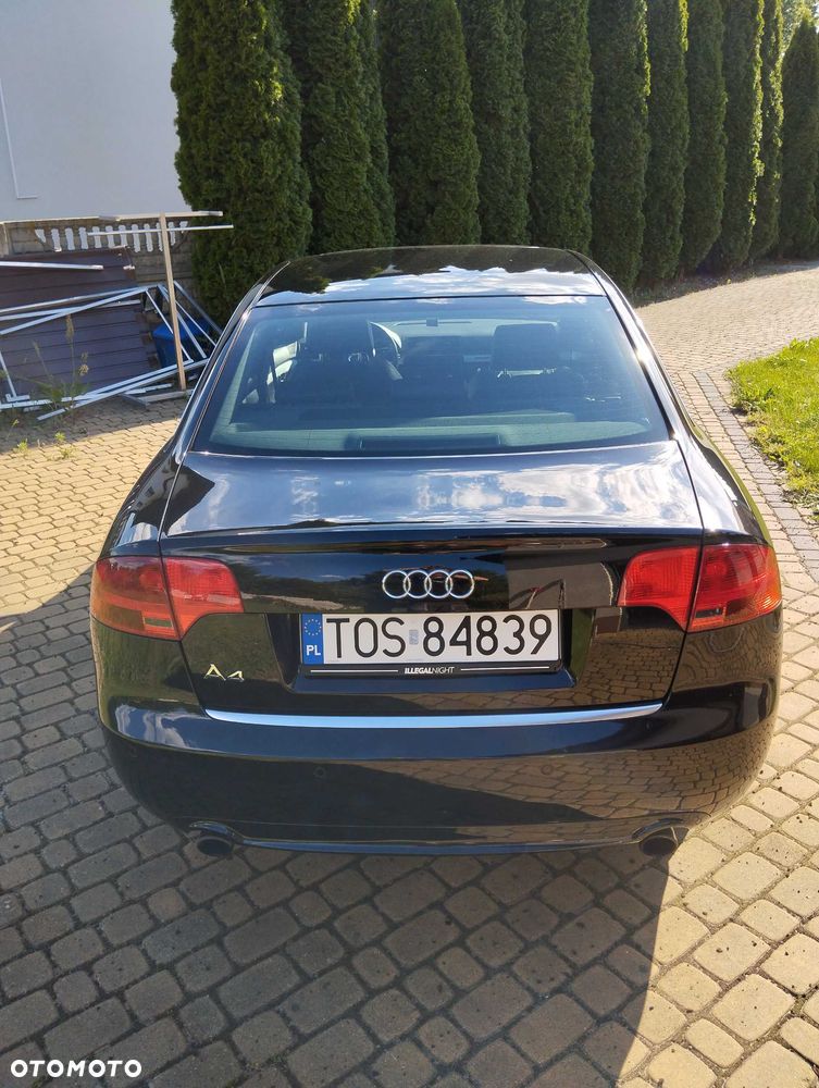 Audi A4 Limousine - 6