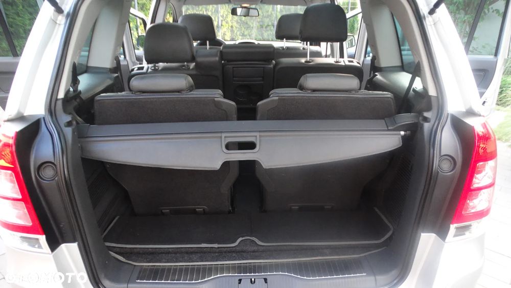 Opel Zafira 1.8 Cosmo - 14