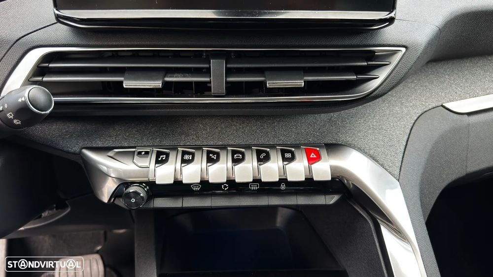 Peugeot 3008 225 e-EAT8 Allure Pack - 31
