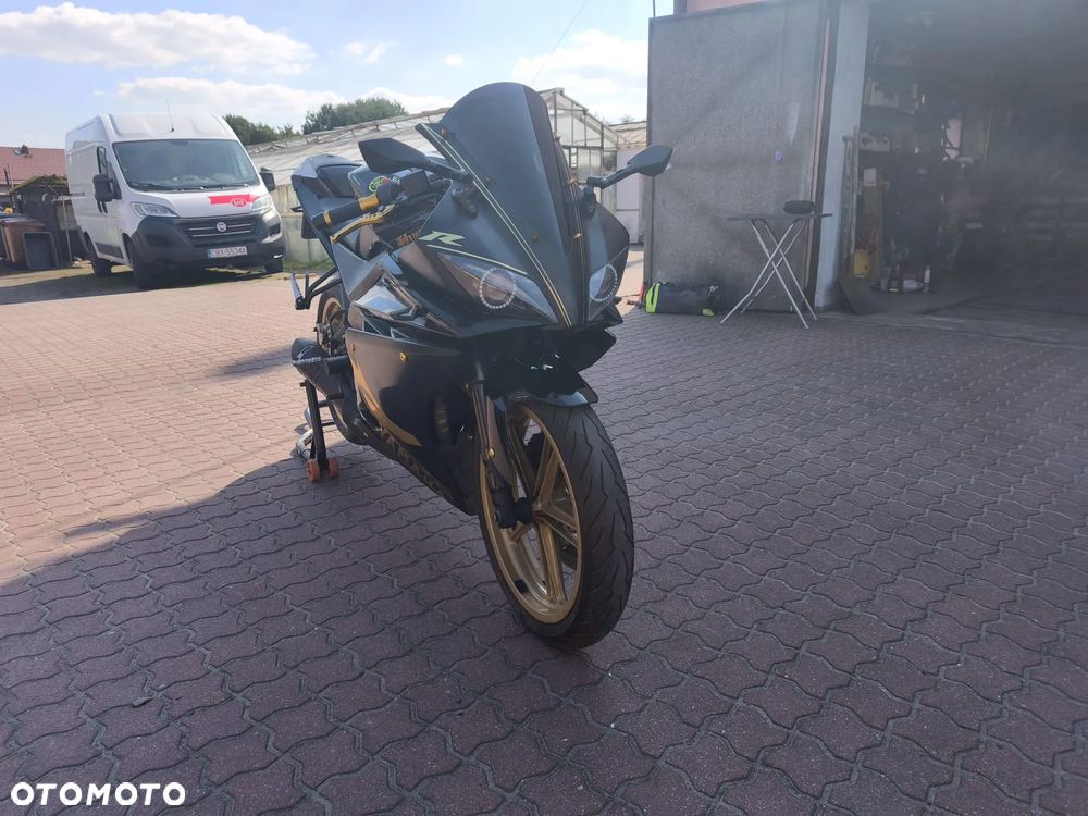 Yamaha YZF - 2