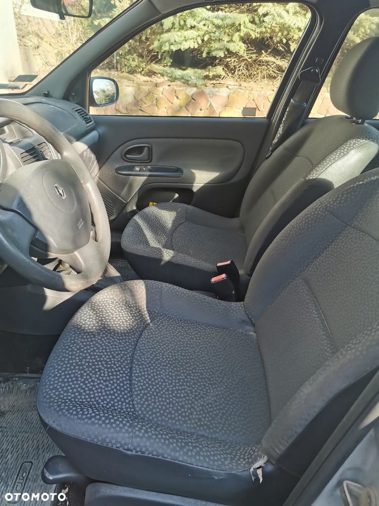 Renault Clio 1.2 Authentique - 7