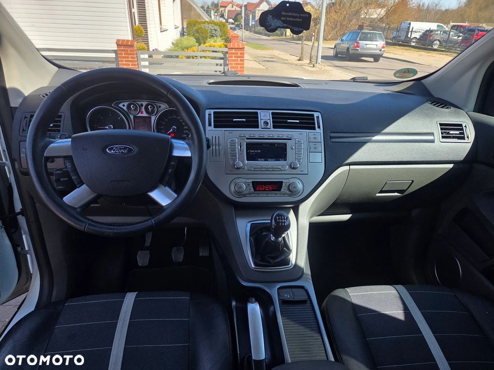 Ford Kuga 2.0 TDCi 4x4 Titanium - 11