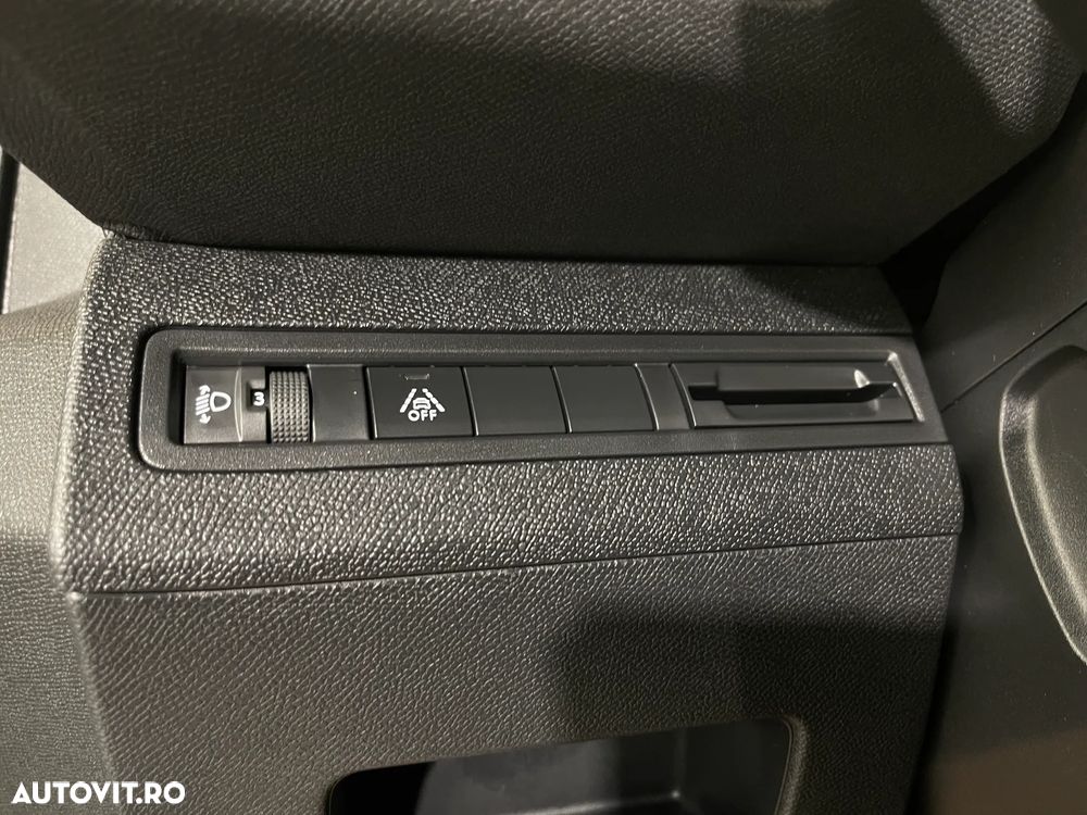 Peugeot 5008 1.5L BlueHDI EAT8 S&S Allure Pack - 26