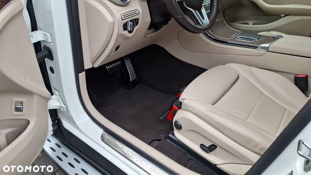 Mercedes-Benz GLC 200 d 4-Matic Business Edition - 19