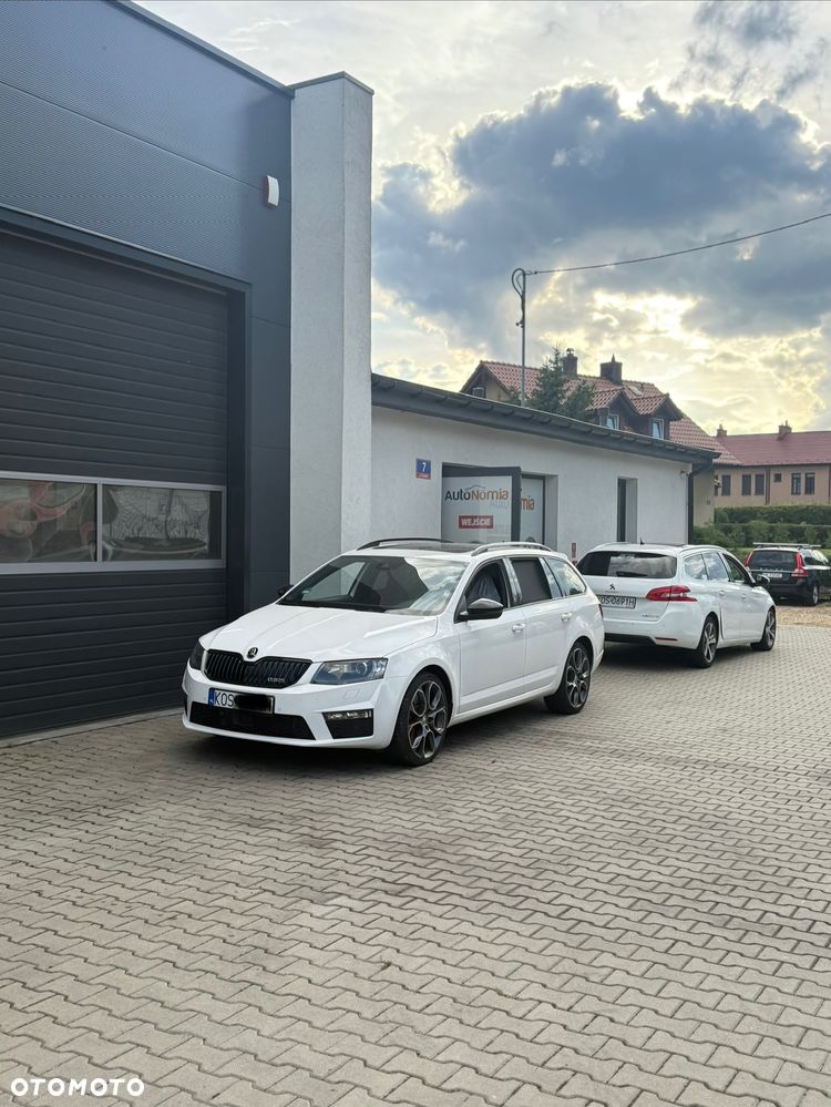 Skoda Octavia 2.0 TDI DSG RS - 13