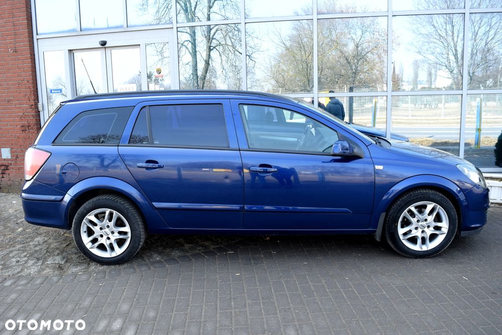 Opel Astra 1.6 Essentia - 14