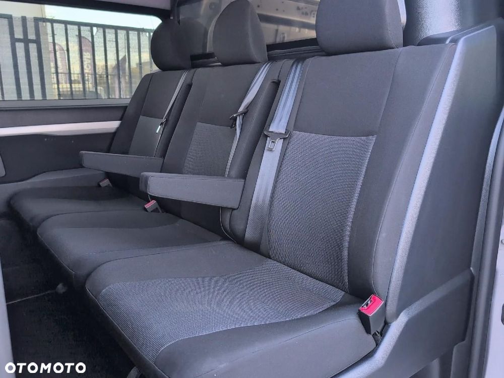 Peugeot e-Expert - 10