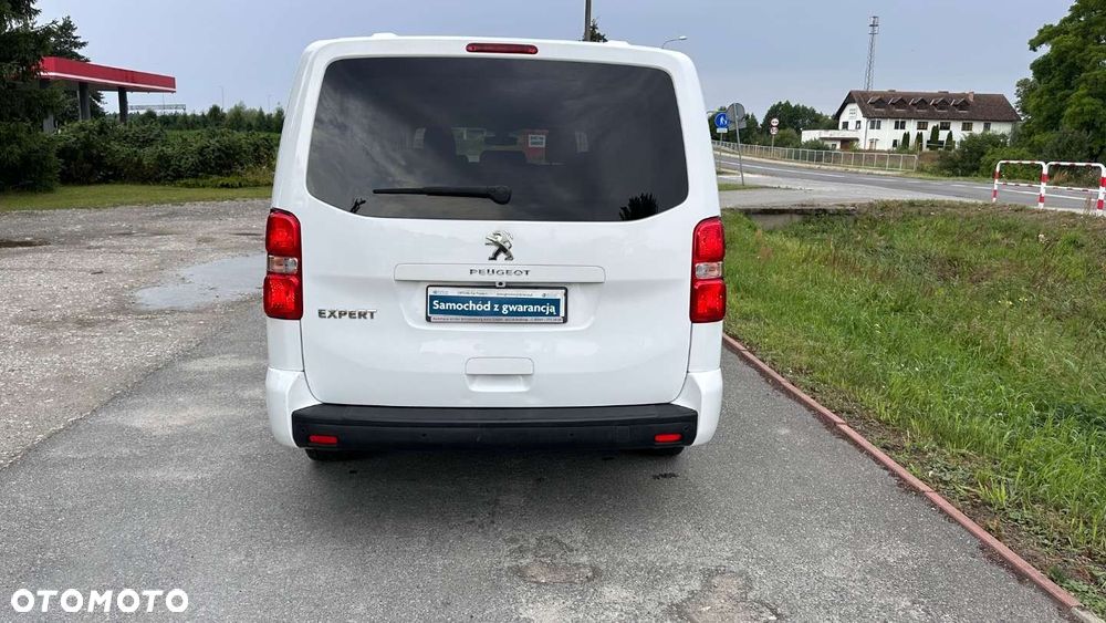 Peugeot Traveller - 24
