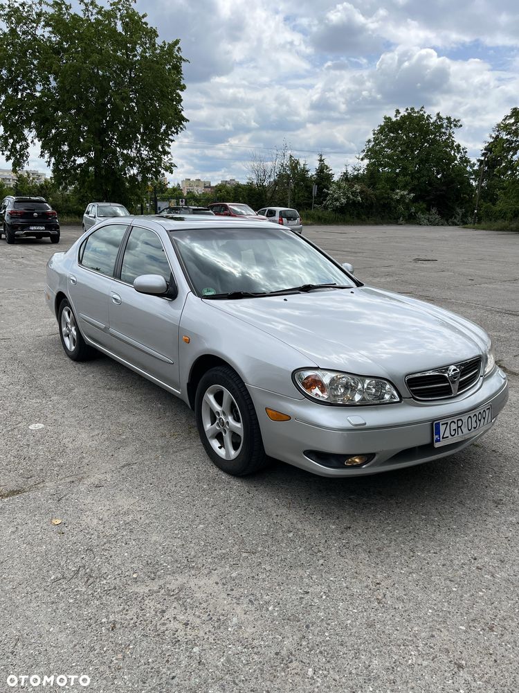 Nissan Maxima - 4