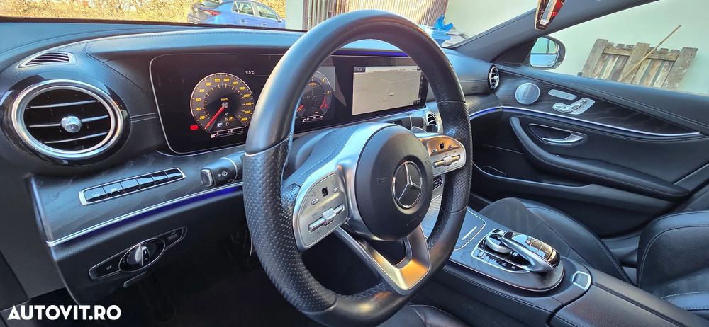 Mercedes-Benz E 220 d 4MATIC Aut. - 23