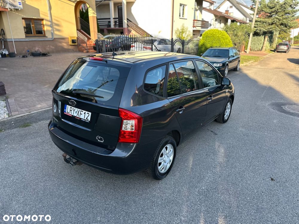 Kia Carens 2.0 EX - 9