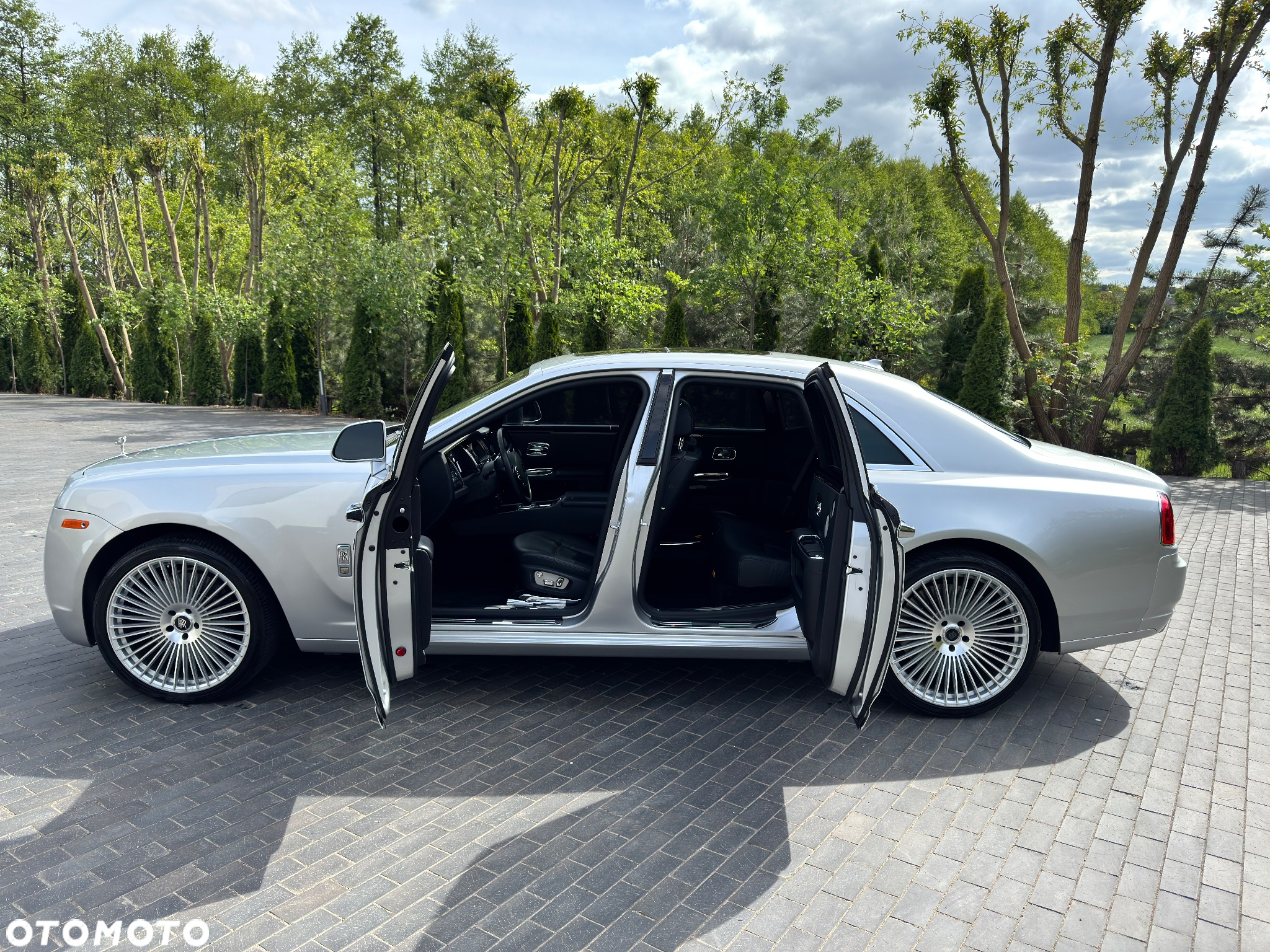 Rolls-Royce Ghost Standard - 8