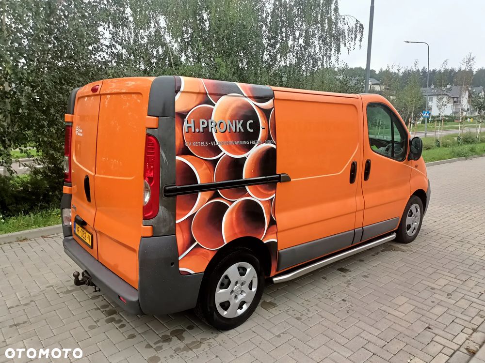 Opel Vivaro - 8