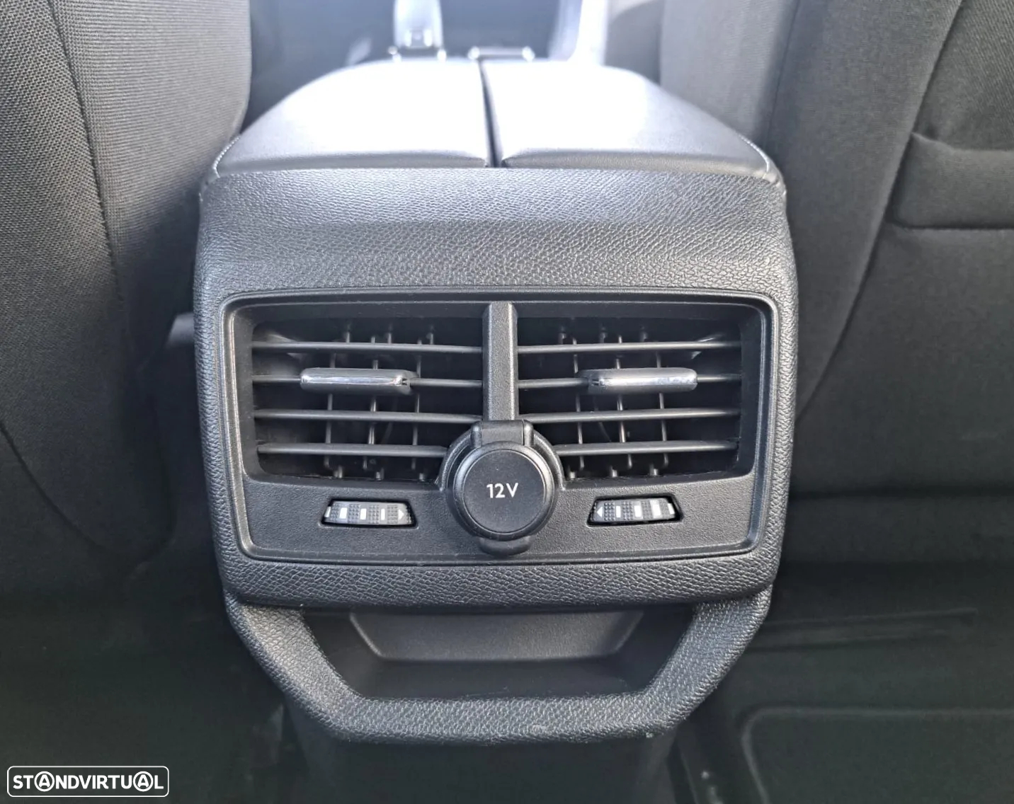 Peugeot 3008 PureTech 130 Stop & Start GPF EAT8 Active Business-Pack - 31
