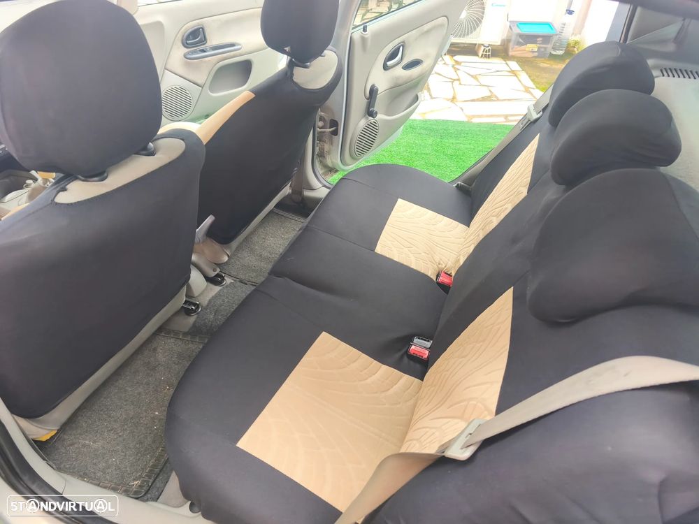 Renault Clio 1.2 16V Extreme - 21